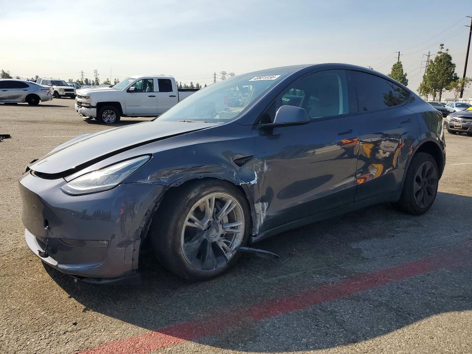 48931856 :رقم المزاد ، 7SAYGDEE7PA060301 vin ، 2023 Tesla Model Y مزاد بيع