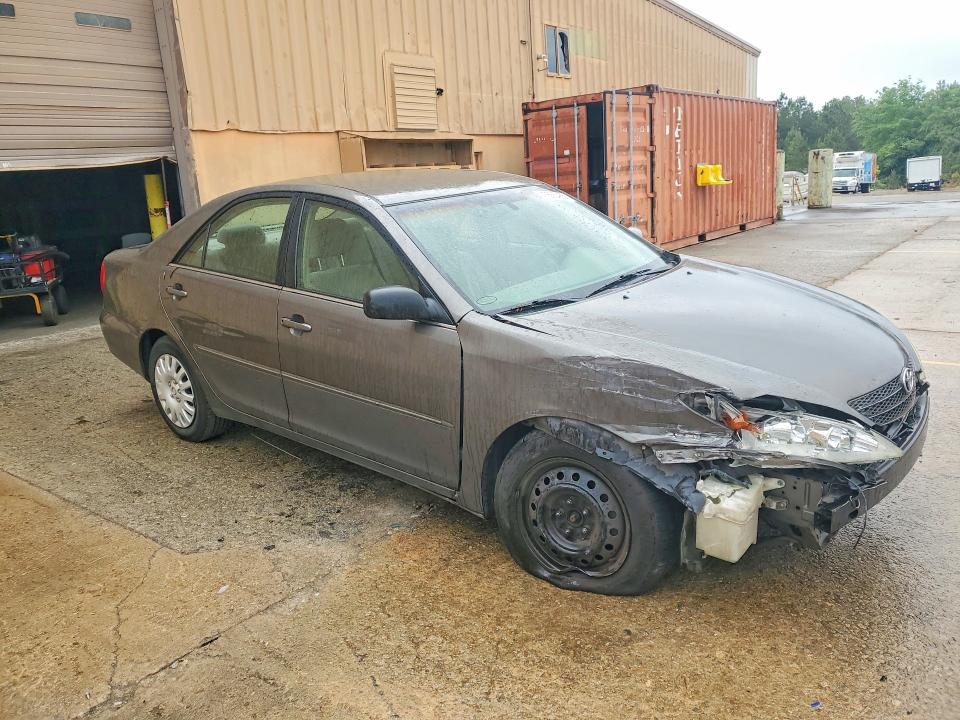 47665436 :رقم المزاد ، 4T1BE32K24U929725 vin ، 2004 Toyota Camry مزاد بيع