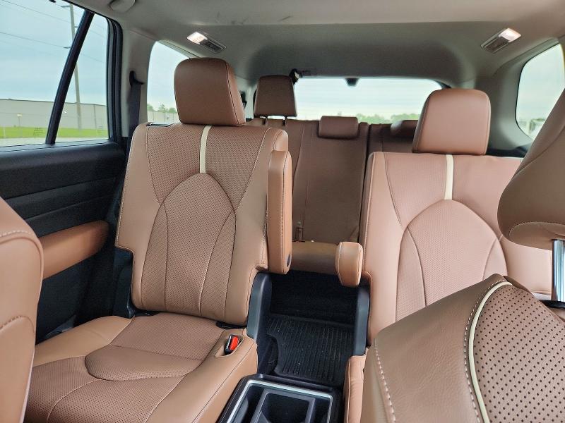 2025 Toyota Grand Highlander მანქანა იყიდება აუქციონზე, vin: 5TDAAAB59SS086232, აუქციონის ნომერი: 48331656