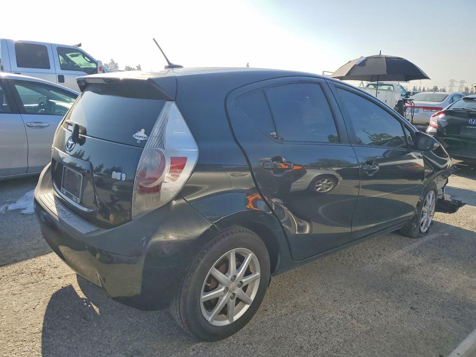 Продажа на аукционе авто 2013 Toyota Prius C, vin: JTDKDTB38D1036038, номер лота: 48981816