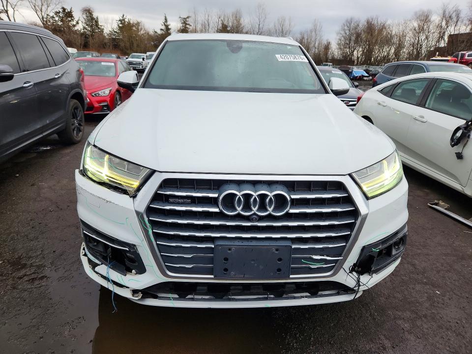 Продаж на аукціоні авто 2017 Audi Q7, vin: WA1VAAF73HD038219, номер лоту: 42075876
