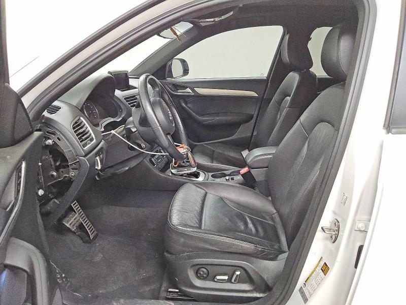 2018 Audi Q3 მანქანა იყიდება აუქციონზე, vin: WA1BCCFS3JR005775, აუქციონის ნომერი: 50075706