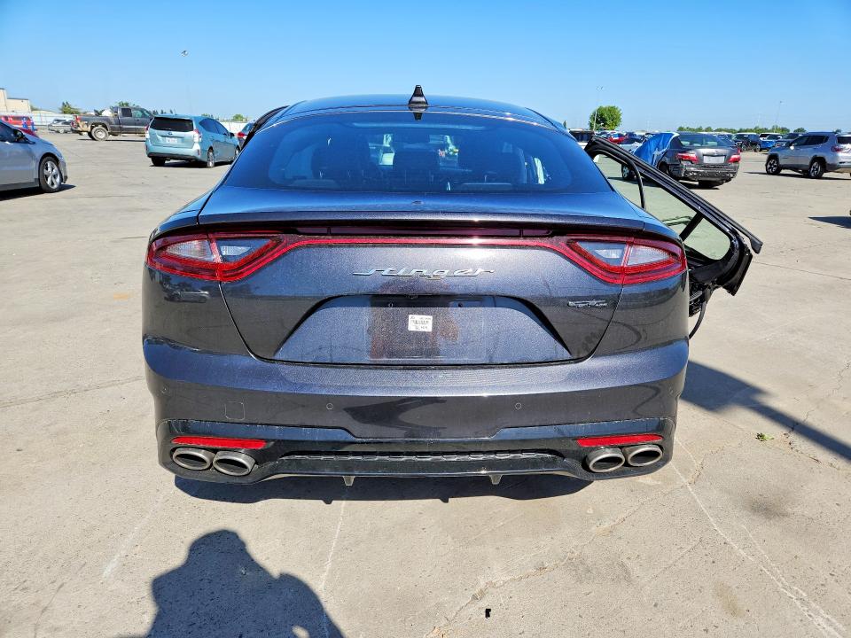 2020 Kia Stinger მანქანა იყიდება აუქციონზე, vin: KNAE15LA1L6080640, აუქციონის ნომერი: 51836996