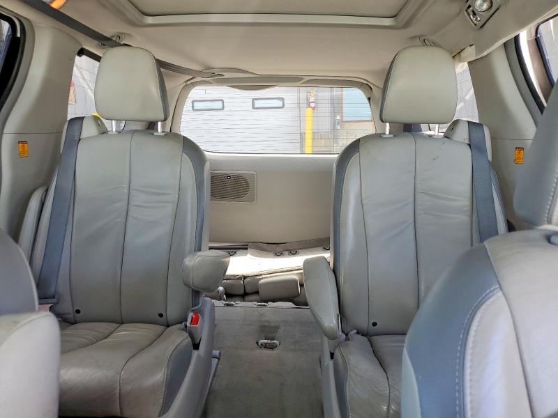 2013 Toyota Seinna მანქანა იყიდება აუქციონზე, vin: 5TDYK3DCXDS283853, აუქციონის ნომერი: 51194716
