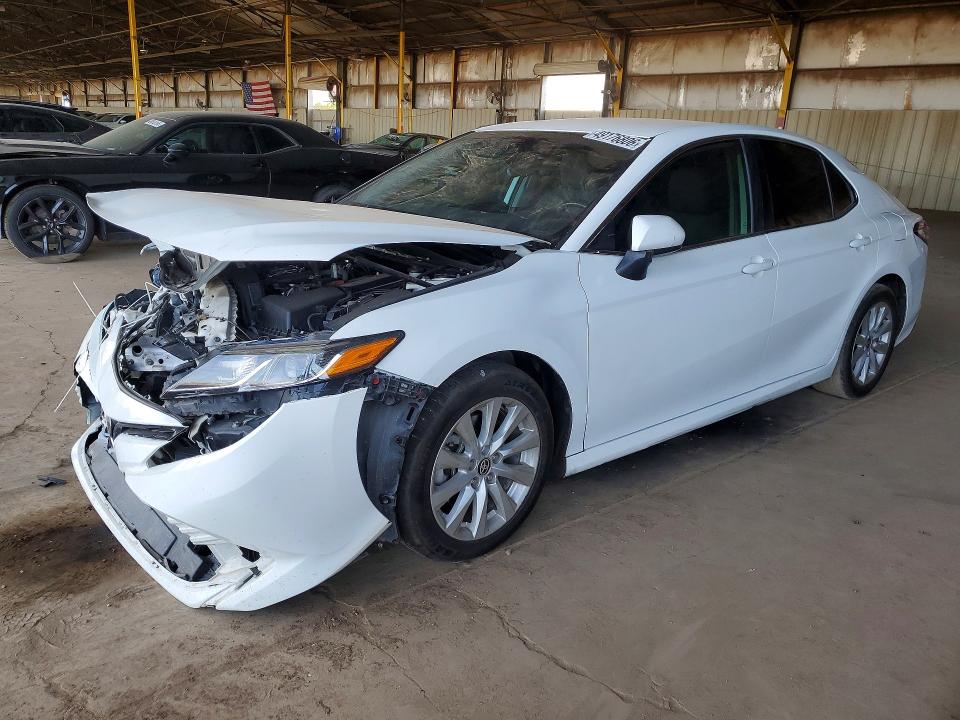 49176806 :رقم المزاد ، 4T1C11AKXLU965781 vin ، 2020 Toyota Camry مزاد بيع