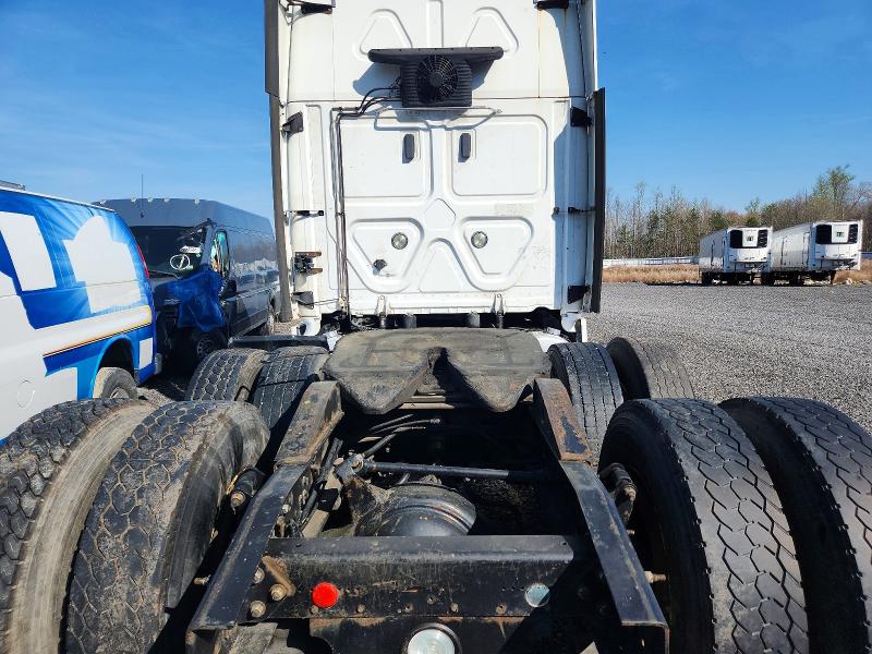 Продаж на аукціоні авто 2018 Freigliner Cascadia 125, vin: 1FUJGLDV3JLHJ9889, номер лоту: 47152396