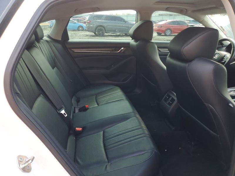 Продажа на аукционе авто 2018 Honda Accord, vin: 1HGCV2F51JA010126, номер лота: 50064346