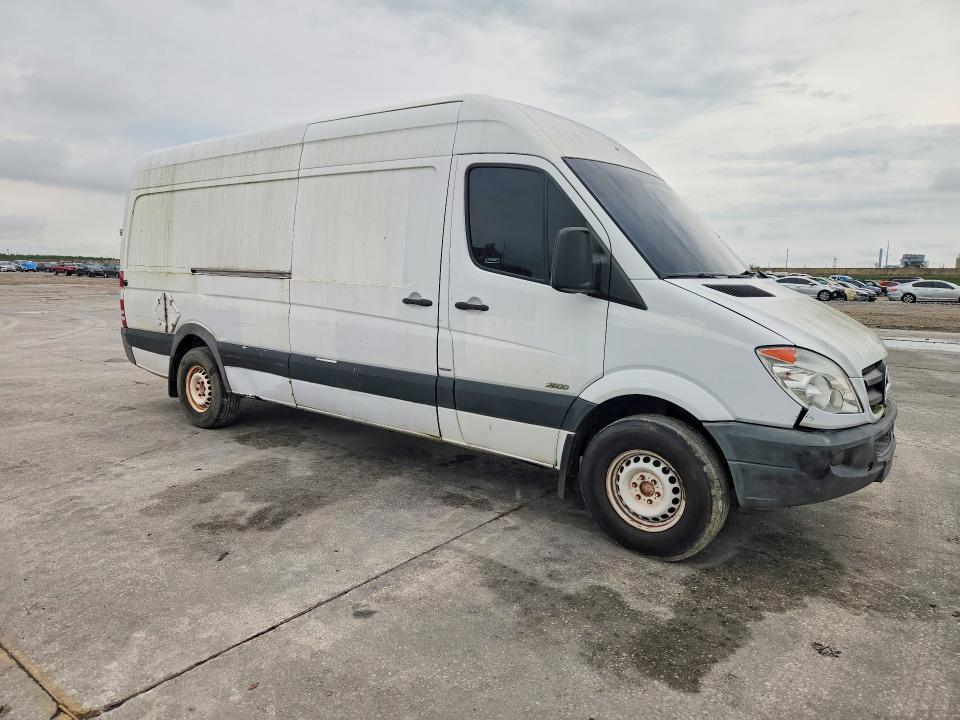 51839056 :رقم المزاد ، WD3PE8CB0C5688417 vin ، 2012 Mercedes Benz Sprinter مزاد بيع