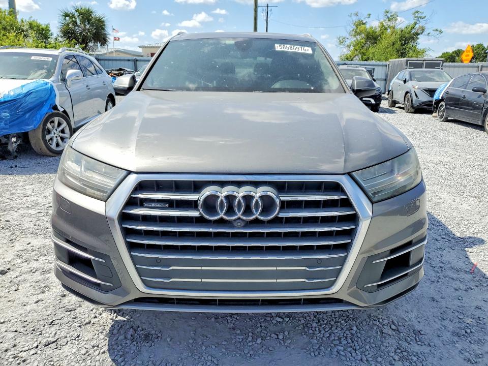 2017 Audi Q7 მანქანა იყიდება აუქციონზე, vin: WA1LAAF7XHD033655, აუქციონის ნომერი: 50586976