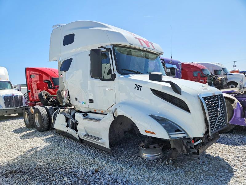 48802566 :رقم المزاد ، 4V4NC9EH3SN668790 vin ، 2025 Volvo Vnl مزاد بيع