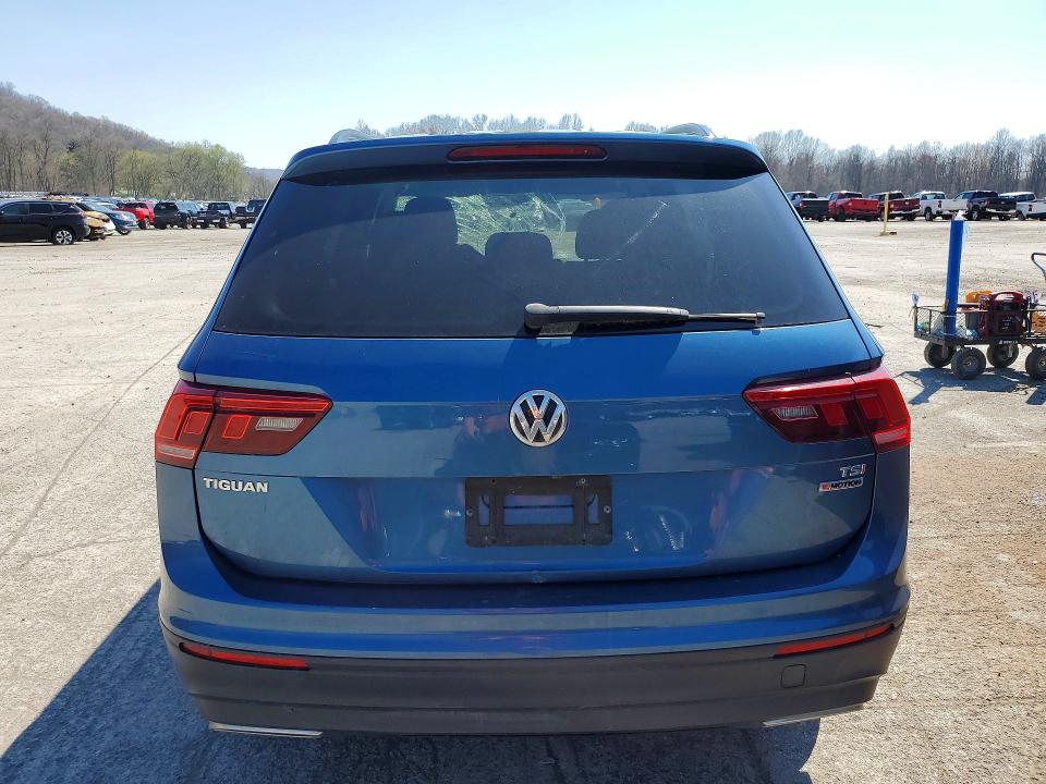 2018 Volkswagen Tiguan მანქანა იყიდება აუქციონზე, vin: 3VV0B7AX8JM050255, აუქციონის ნომერი: 49141746