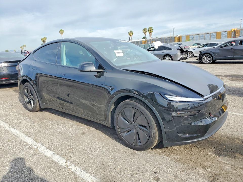 48790876 :رقم المزاد ، 7SAYGDEEXTF439371 vin ، 2026 Tesla Model Y مزاد بيع