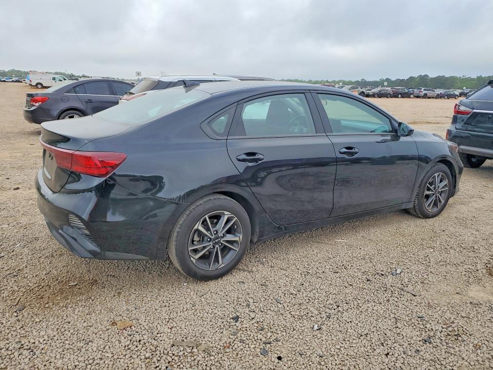 47837926 :رقم المزاد ، 3KPF24AD8RE804287 vin ، 2024 Kia Forte مزاد بيع