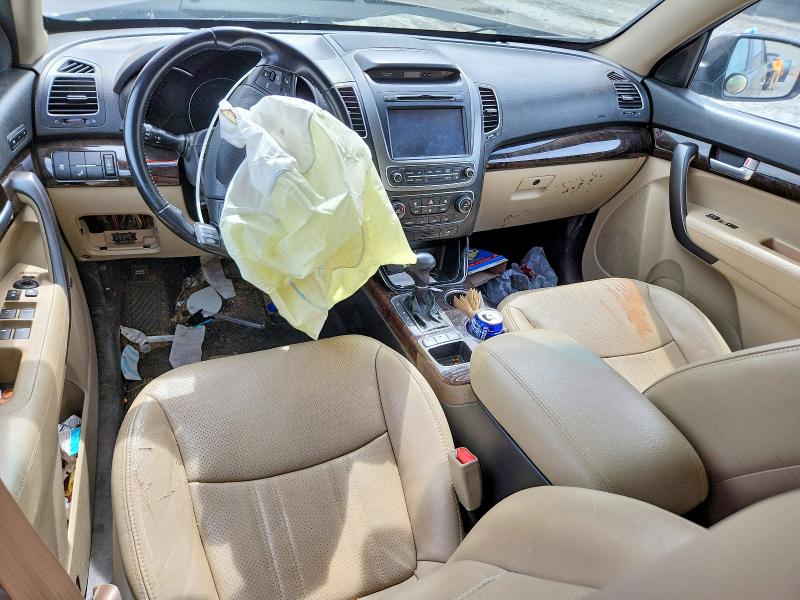 2014 Kia Sorento მანქანა იყიდება აუქციონზე, vin: 5XYKU4A7XEG432774, აუქციონის ნომერი: 48965546