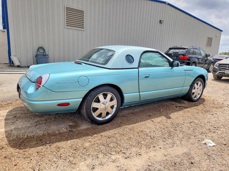 48288456 :رقم المزاد ، 1FAHP60A92Y127222 vin ، 2002 Ford Thunderbird مزاد بيع