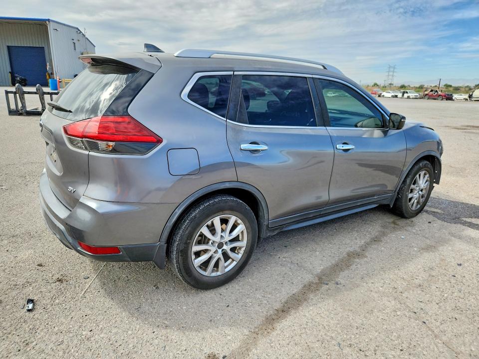 Продаж на аукціоні авто 2017 Nissan Rogue, vin: KNMAT2MT5HP602634, номер лоту: 51903926