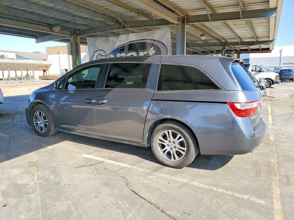 52257326 :رقم المزاد ، 5FNRL5H69DB003989 vin ، 2013 Honda Odyssey مزاد بيع