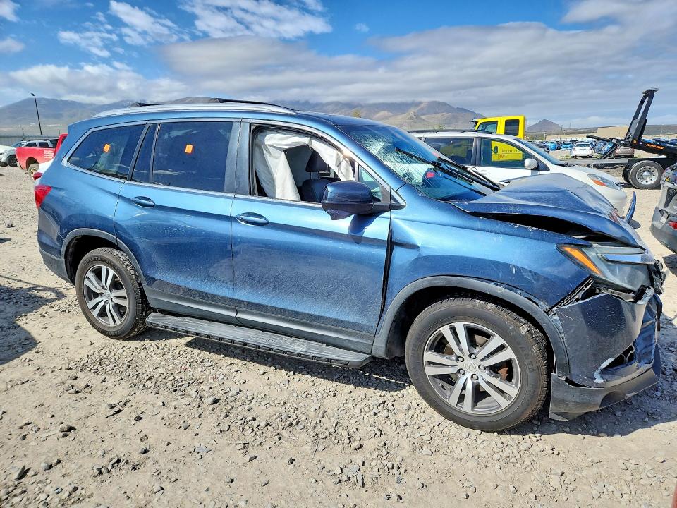 49513196 :رقم المزاد ، 5FNYF6H52HB023247 vin ، 2017 Honda Pilot مزاد بيع