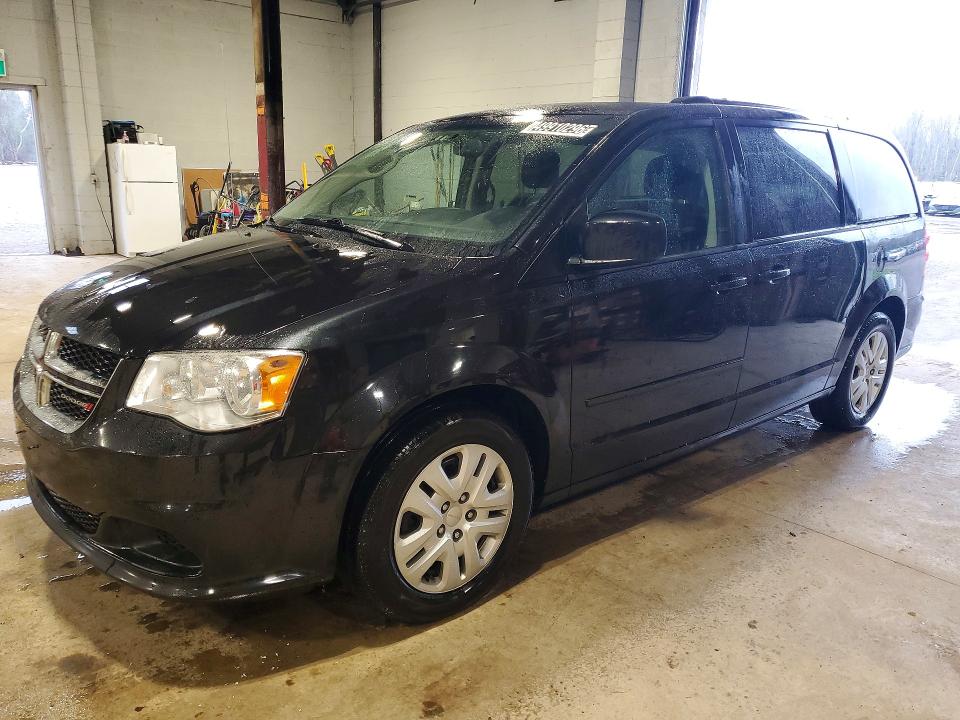 Auction sale of the 2017 Dodge Grand Caravan, vin: 2C4RDGBG3HR645810, lot number: 49910296