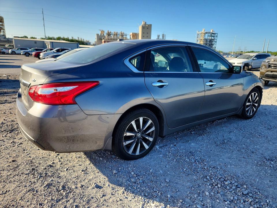 49750236 :رقم المزاد ، 1N4AL3AP3HC232164 vin ، 2017 Nissan Altima مزاد بيع