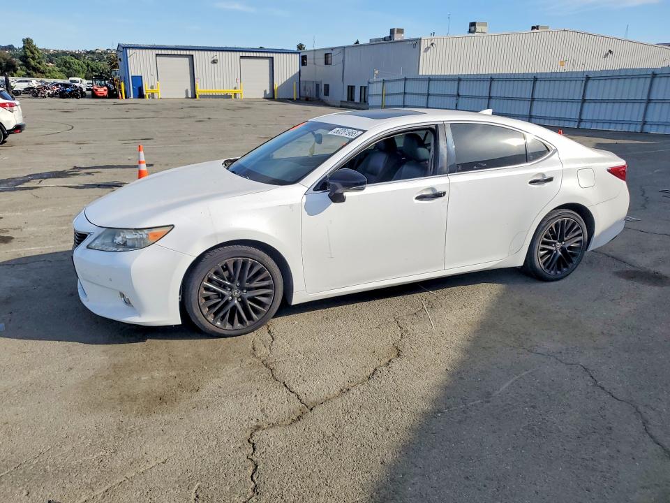 Aukcja sprzedaży 2015 Lexus Es, vin: JTHBK1GG1F2171704, numer aukcji: 50261966