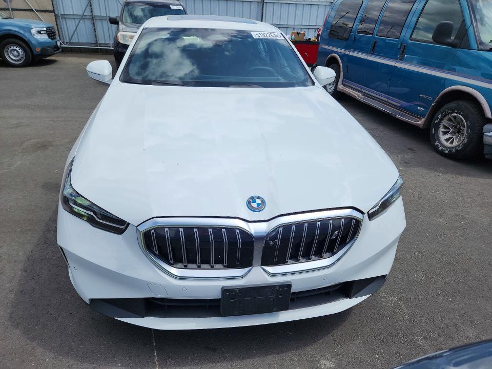 51622646 :رقم المزاد ، WBY33FK00RCR94177 vin ، 2024 Bmw I5 مزاد بيع