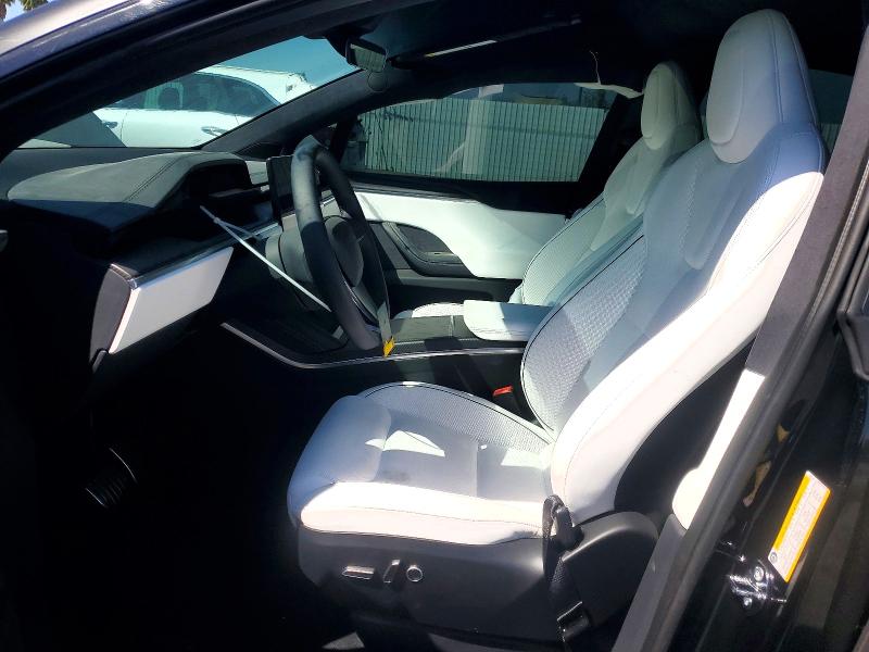Продаж на аукціоні авто 2025 Tesla Model X, vin: 7SAXCBE68SF467186, номер лоту: 47746056