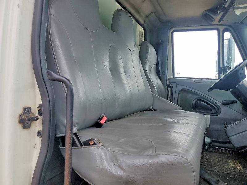 58151806 :رقم المزاد ، 1HTMKAAN65H695107 vin ، 2005 International 4000 مزاد بيع