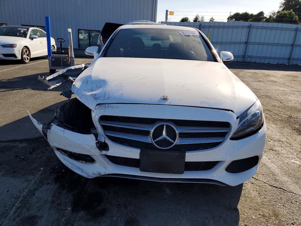Продажа на аукционе авто 2018 Mercedes-benz C, vin: 55SWF4HB9JU261649, номер лота: 50127886