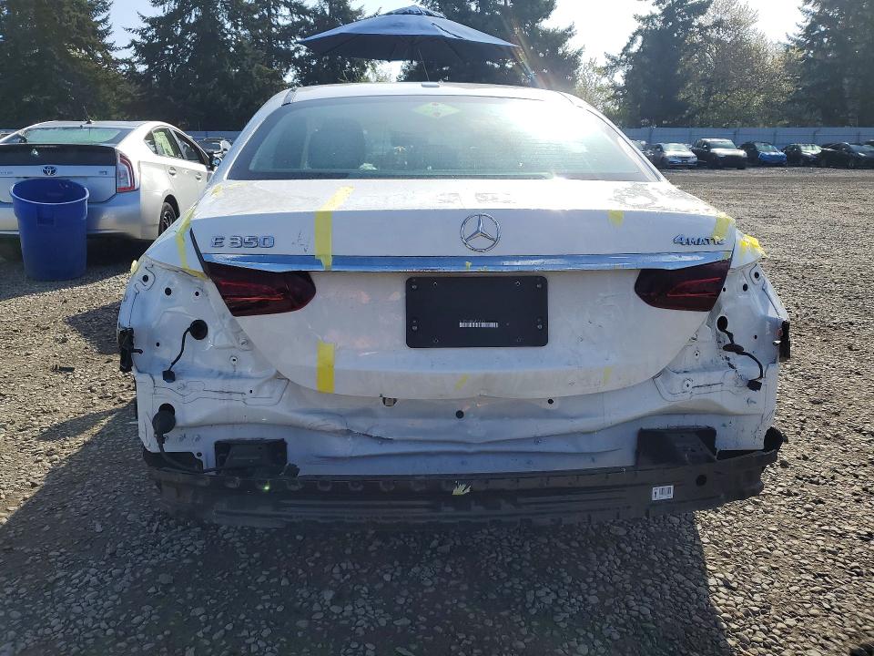 50518586 :رقم المزاد ، W1KZF8EB8MA933813 vin ، 2021 Mercedes-benz E مزاد بيع