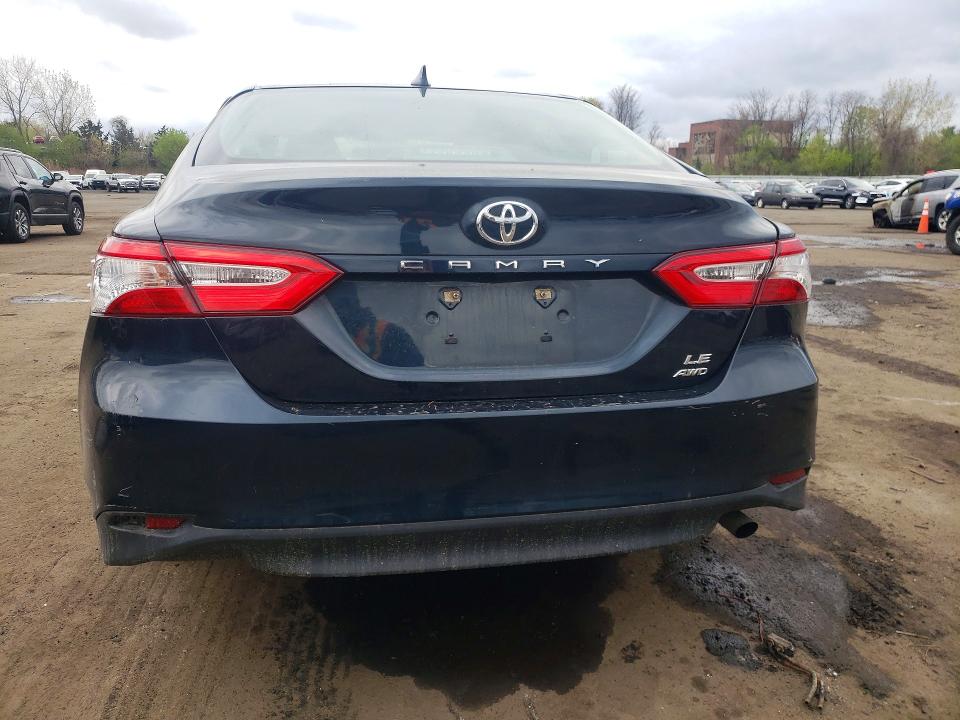 50675126 :رقم المزاد ، 4T1C11BK2LU003425 vin ، 2020 Toyota Camry مزاد بيع