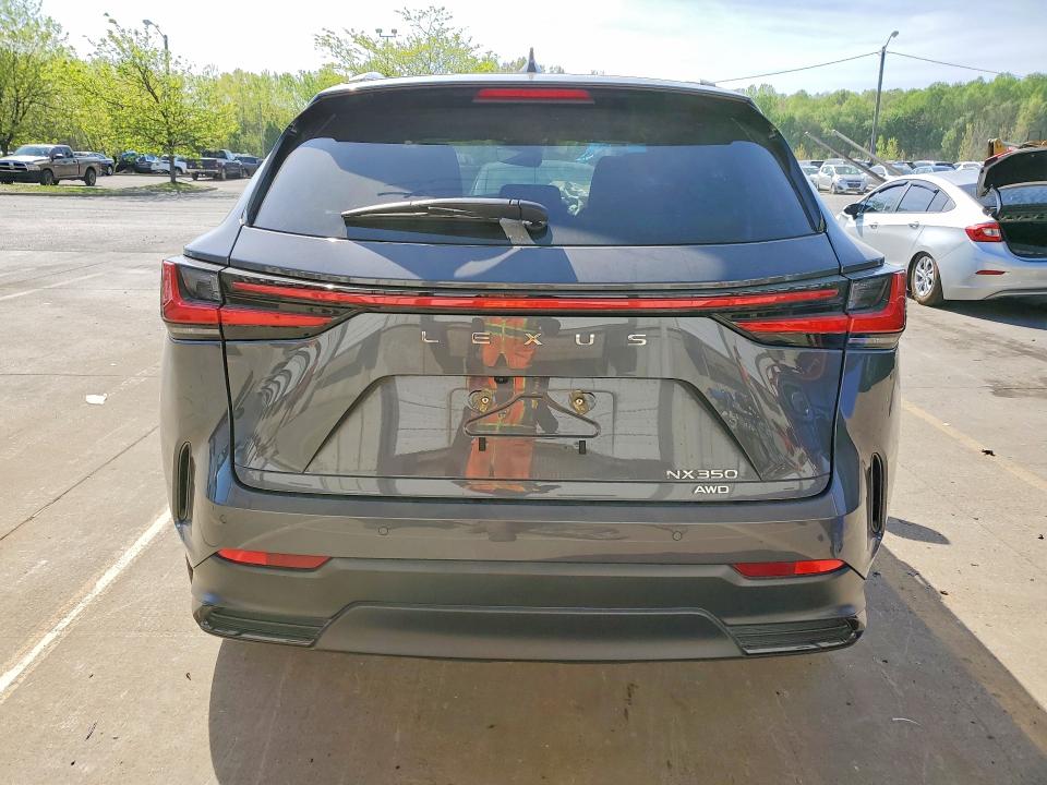 2022 Lexus Nx მანქანა იყიდება აუქციონზე, vin: 2T2GGCEZXNC011180, აუქციონის ნომერი: 49417056