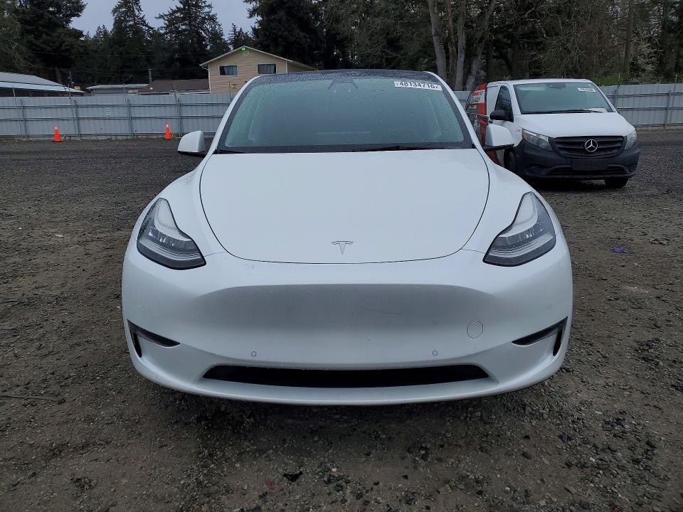 48134716 :رقم المزاد ، 7SAYGDEE7NF316064 vin ، 2022 Tesla Model Y مزاد بيع