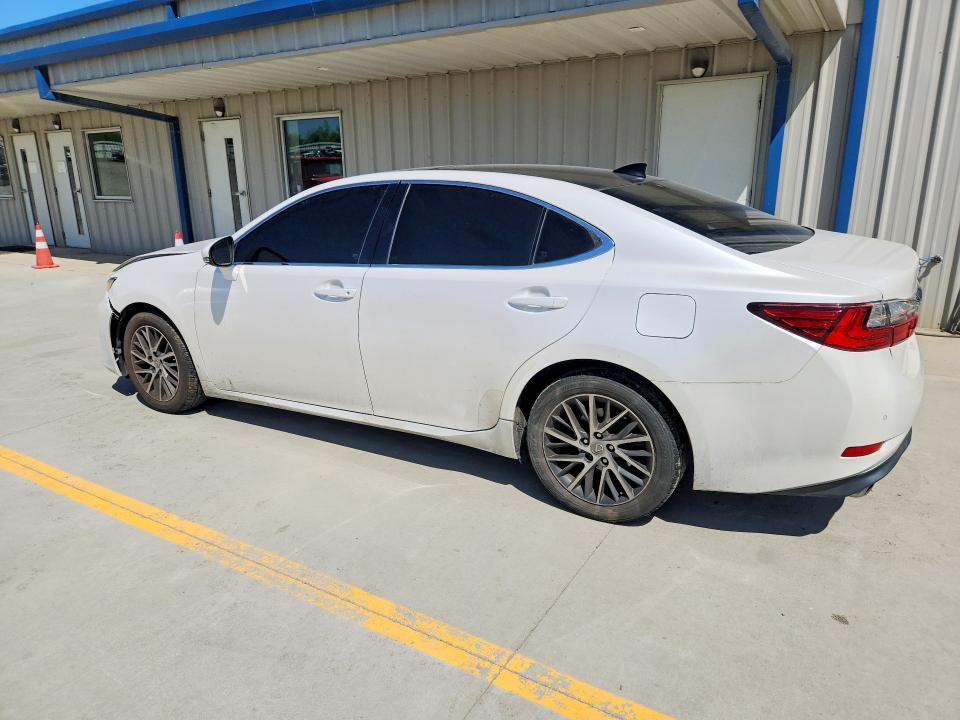 50401856 :رقم المزاد ، 58ABK1GG8JU113107 vin ، 2018 Lexus Es مزاد بيع