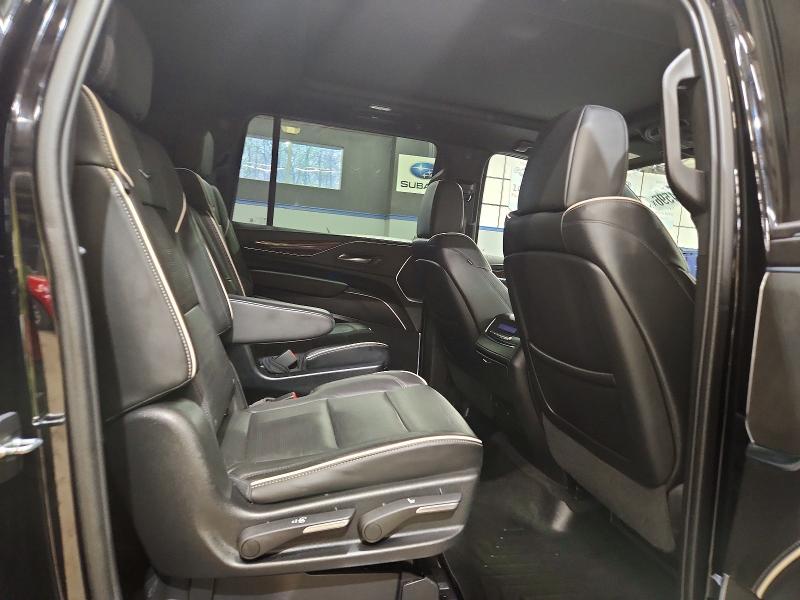 51264596 :رقم المزاد ، 1GYS4KKL1NR338990 vin ، 2022 Cadillac Escalade مزاد بيع