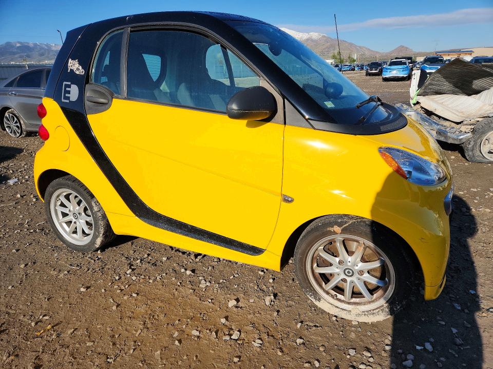 50634486 :رقم المزاد ، WMEEJ9AA8GK841997 vin ، 2016 Smart Cars Fortwo مزاد بيع