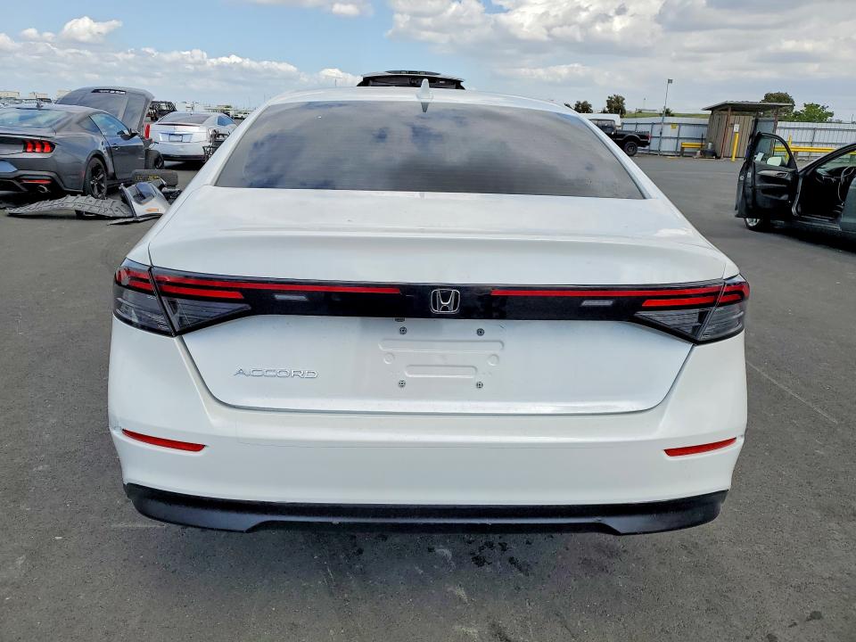 Продаж на аукціоні авто 2023 Honda Accord, vin: 1HGCY1F37PA043768, номер лоту: 51715456