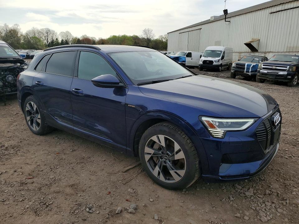 2022 Audi E-tron მანქანა იყიდება აუქციონზე, vin: WA1AAAGE6NB007758, აუქციონის ნომერი: 49271036