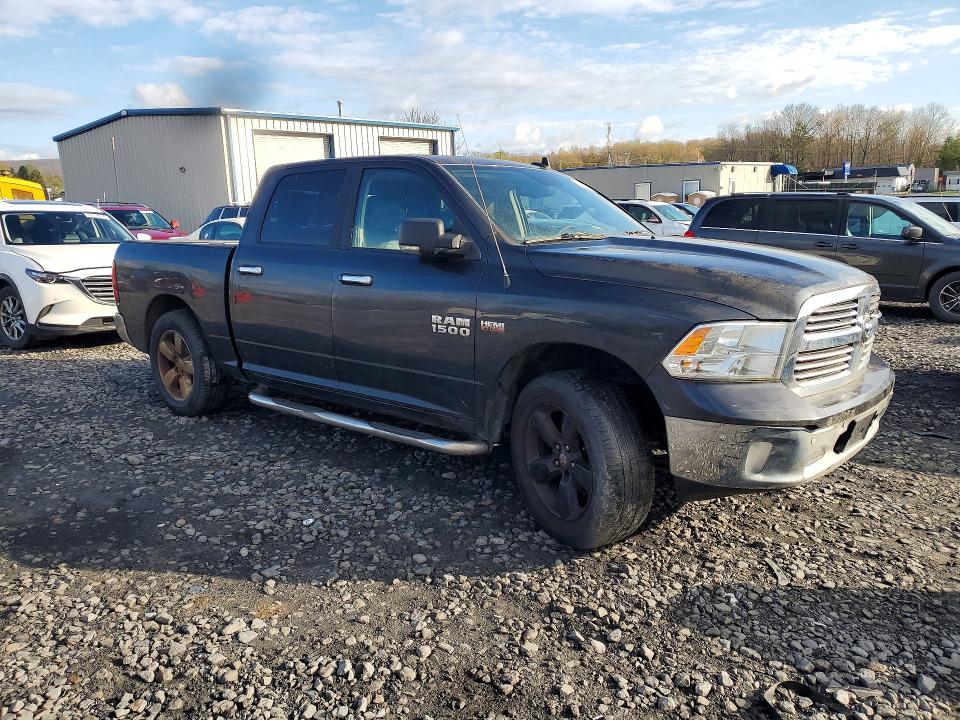 50459706 :رقم المزاد ، 3C6RR7LT2JG197348 vin ، 2018 Ram 1500 مزاد بيع