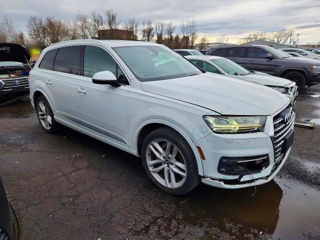 Продаж на аукціоні авто 2017 Audi Q7, vin: WA1VAAF73HD038219, номер лоту: 42075876
