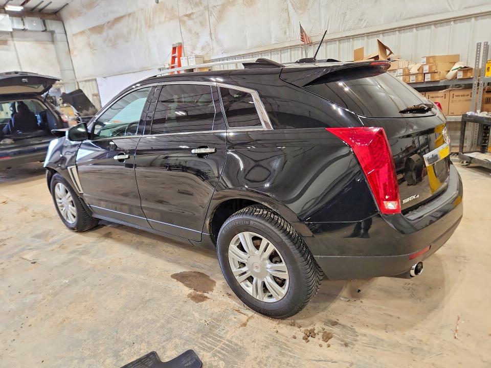 47641586 :رقم المزاد ، 3GYFNEE39FS630297 vin ، 2015 Cadillac Srx مزاد بيع