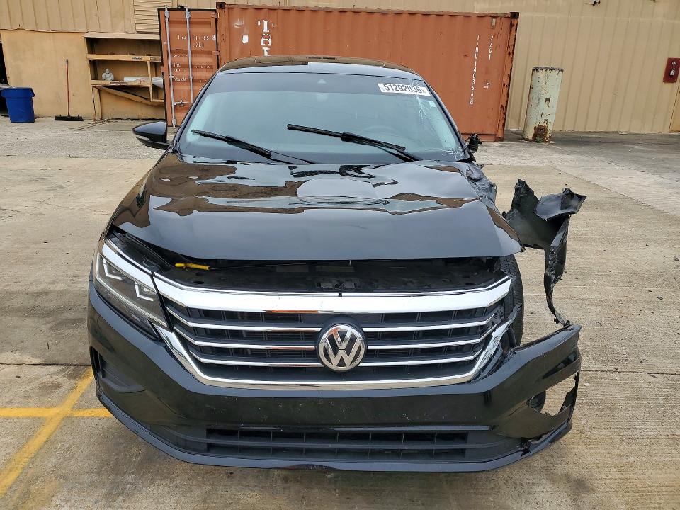 51292036 :رقم المزاد ، 1VWSA7A36MC007947 vin ، 2021 Volkswagen Passat مزاد بيع