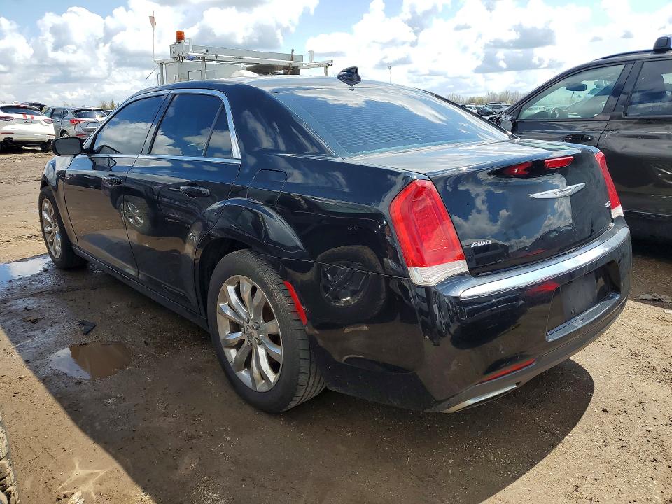 50061356 :رقم المزاد ، 2C3CCARG2FH757016 vin ، 2015 Chrysler 300 مزاد بيع