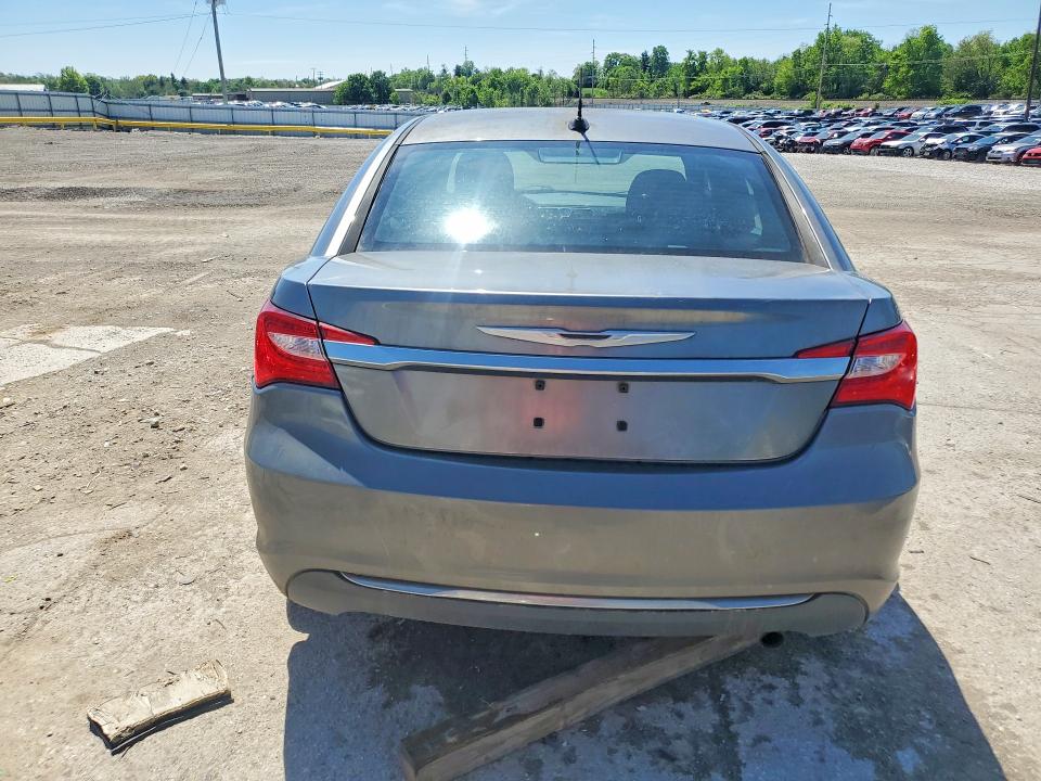 50480216 :رقم المزاد ، 1C3CCBBB6DN578602 vin ، 2013 Chrysler 200 مزاد بيع