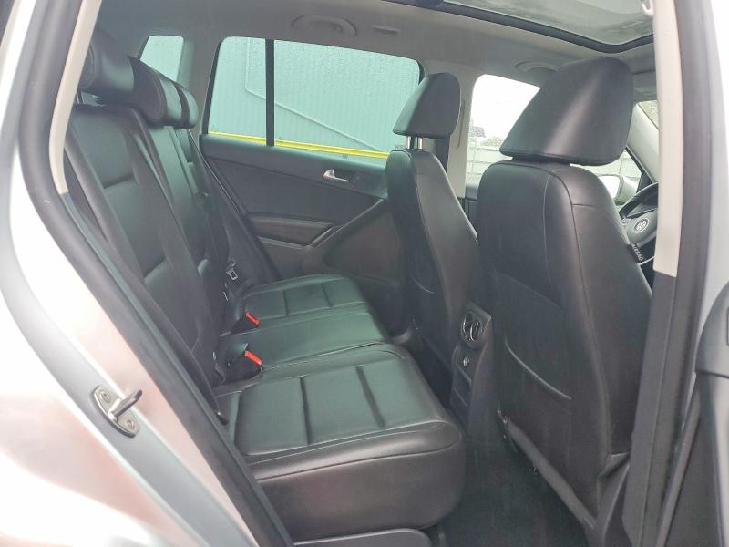 50950666 :رقم المزاد ، WVGAV7AX2BW547521 vin ، 2011 Volkswagen Tiguan مزاد بيع