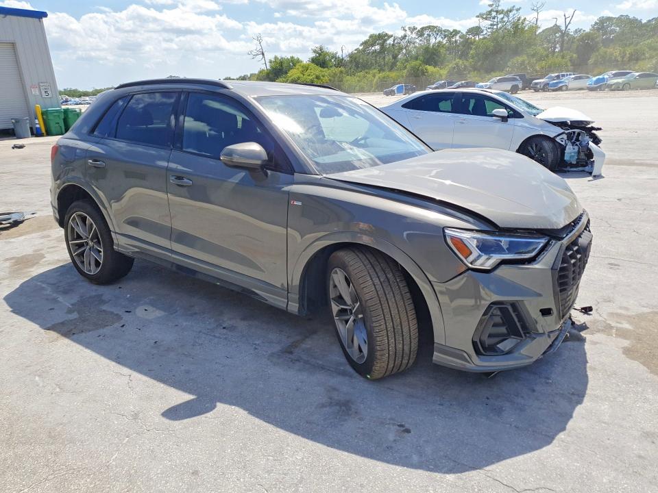 2025 Audi Q3 მანქანა იყიდება აუქციონზე, vin: WA1DECF35S1098570, აუქციონის ნომერი: 51592306