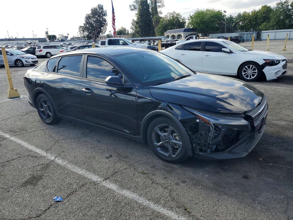51204256 :رقم المزاد ، 3KPFT4DE3SE017982 vin ، 2025 Kia K4 مزاد بيع