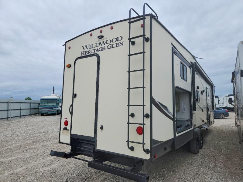 51686336 :رقم المزاد ، 4X4FWBM27LV703550 vin ، 2020 Wildwood Forest Riv مزاد بيع