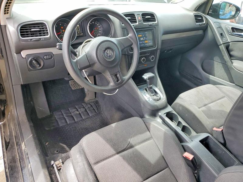 49939286 :رقم المزاد ، WVWBB7AJ7AW304069 vin ، 2010 Volkswagen Golf مزاد بيع