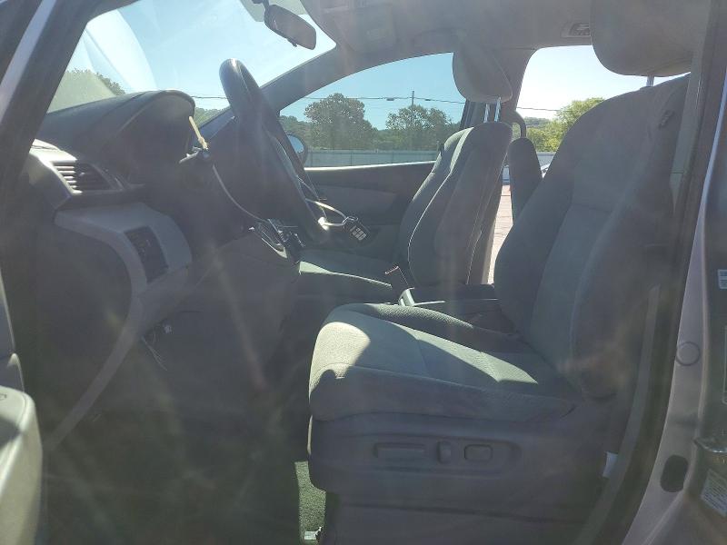 51267036 :رقم المزاد ، 5FNRL5H41GB162735 vin ، 2016 Honda Odyssey مزاد بيع
